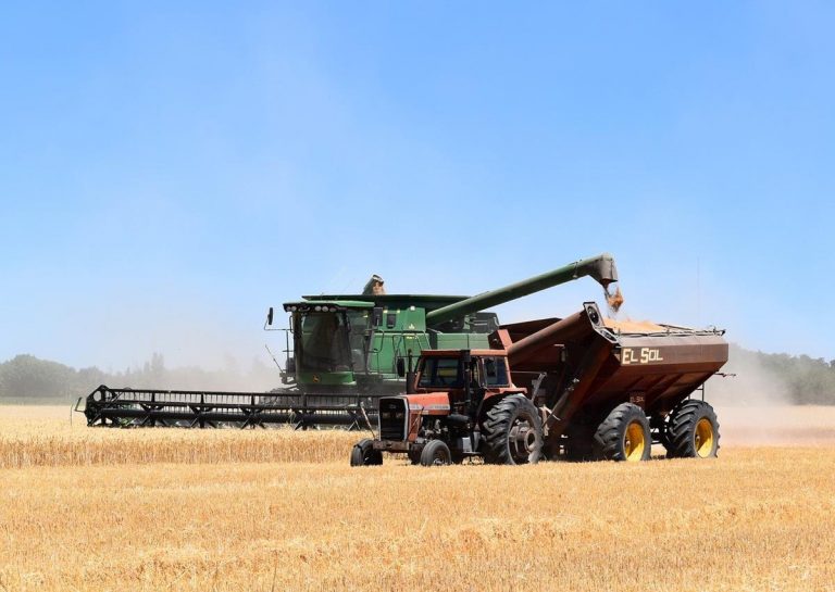 Nawigacja autonomiczna w maszynach rolniczych: nowa era efektywności w rolnictwie