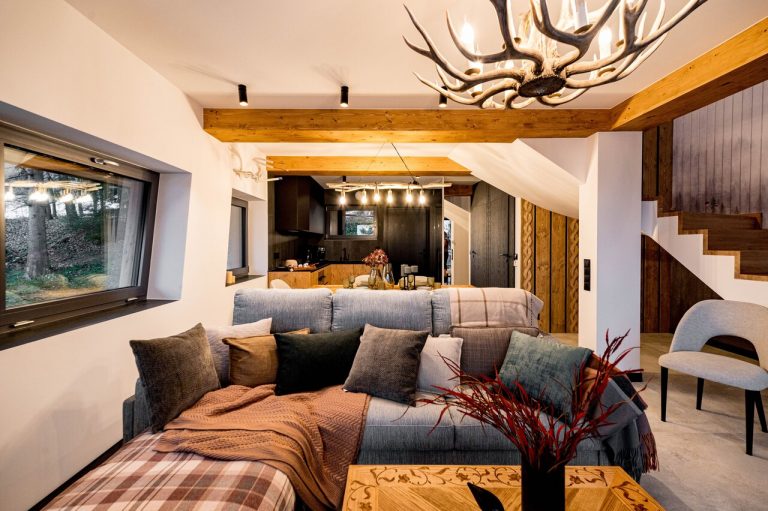 Wielofunkcyjne meble w małym mieszkaniu – design i praktyczność